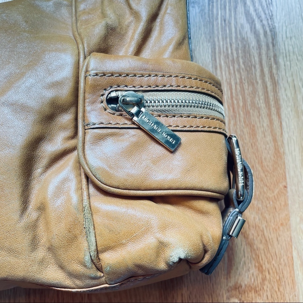 Michael Kors purse leather caramel shoulder bag super funky festival hip - Picture 2 of 16